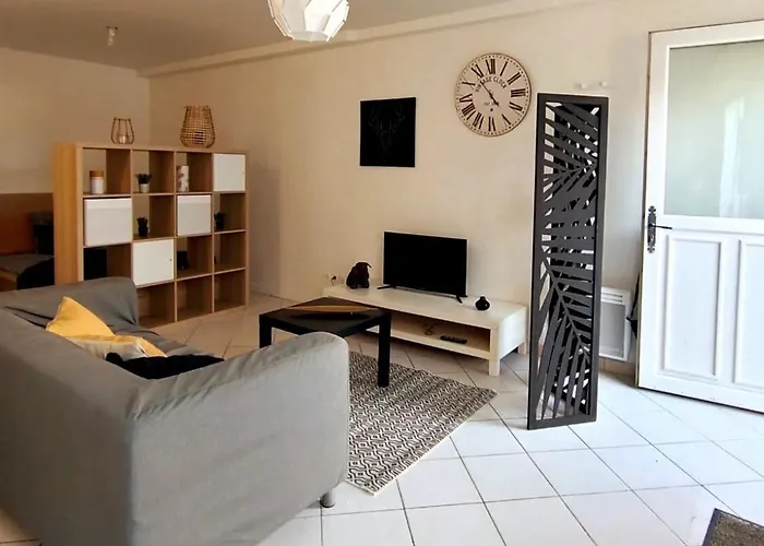 Studio Agreable Rdc Sur Etampes - Rickhoss Home